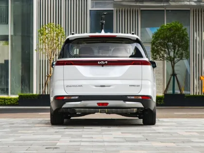 Jiahua 2021 Luxury Edition Fuel Powered Car