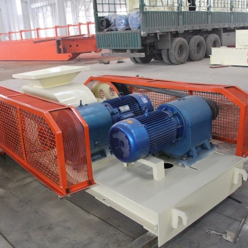 Hot Selling Small Sand Crusher with Chain and V Belt Drive
