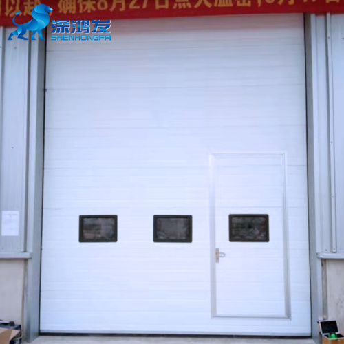 Industrial automatic sectional door