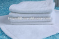Color sólido teñido bordado diseño toallas de mano de lujo