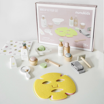Wooden Facial Mask Pretend Play and Makeup Toy Set