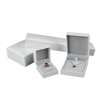 Luxury White Leather Hinge Custom Jewelry Box