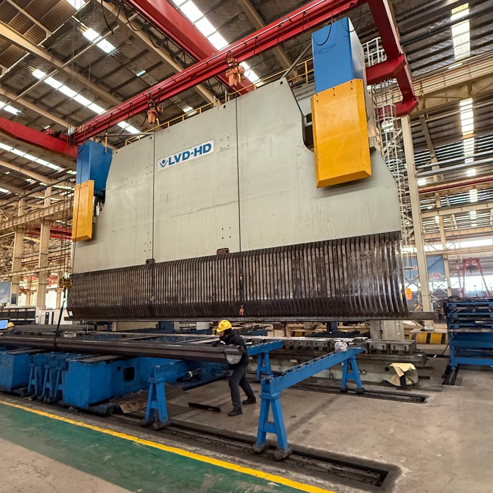 3000-ton press brake (3)