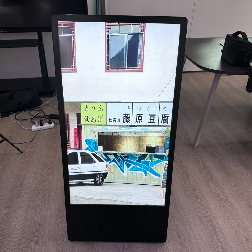 שילוט דיגיטלי נייד לכל מזג אוויר לפרסום עירוני דינמי