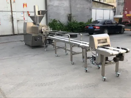 Soft Treats Cold Extrusion Machine Treats Forming Machine