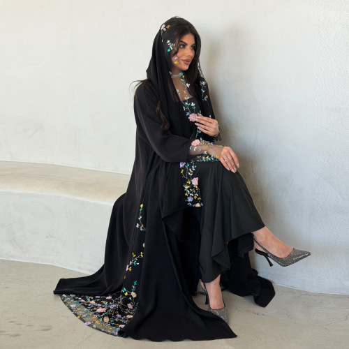 گلدوزی عبای باز با روسری