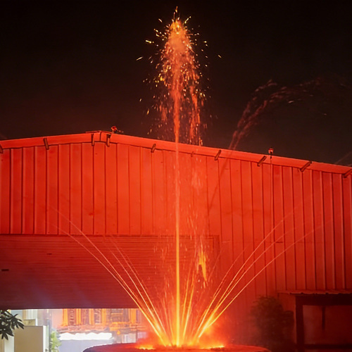 النافورة العائمة في البحيرة