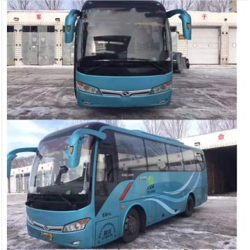 تستخدم حافلة لنقل الركاب المكوكية ذات 39 مقعدًا