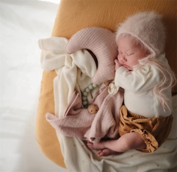 Custom Printed Jersey Knitted Crib Sheets: Sustainable, Healthy, and Tailored for Baby Newborns and Toddlers