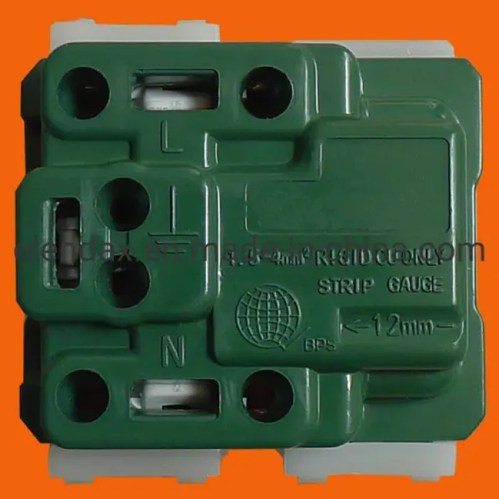 Soket Standar Amerika AF6010