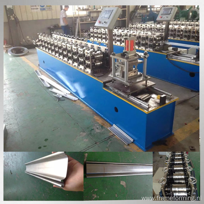 Roller shutter door steel roll forming machine