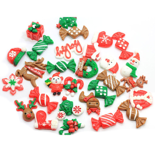 100PCS Harz bunte Weihnachtskombination flacher Rücken Cabochon Stein Miniatur Weihnachtsschmuck Sammelalbum Figuren