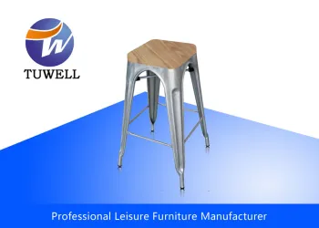 Stackable Outdoor Metal Tolix Barstool With Wooden Seat , Metal Dining Chair