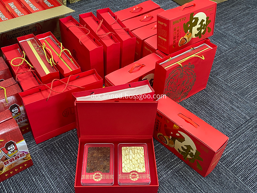 เทศกาลกลางฤดูร้อน Mid-Autumn Festival