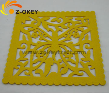 Felt square shape coasters set