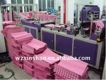 Xinshun automatic non-woven fabrics bag making machine
