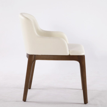 Emmanuel Gallina Kursiga cuntada ee Poliform Grace Armchair