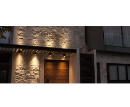 Directional White Wall Lamp