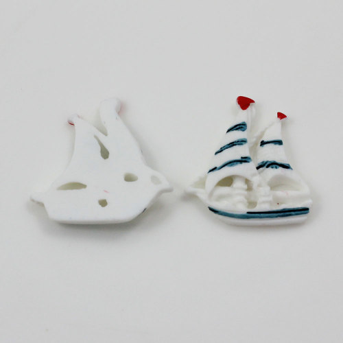 Χονδρική επίπεδη πλάτη Kawaii Cute Novel White Blue Boat Cabochons 100pcs / bag 30 * 31 * 5mm για Craft Decoration