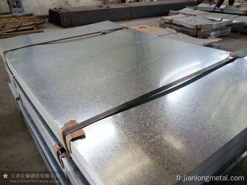 Fiche en acier à revêtement en zinc à bas prix en usine