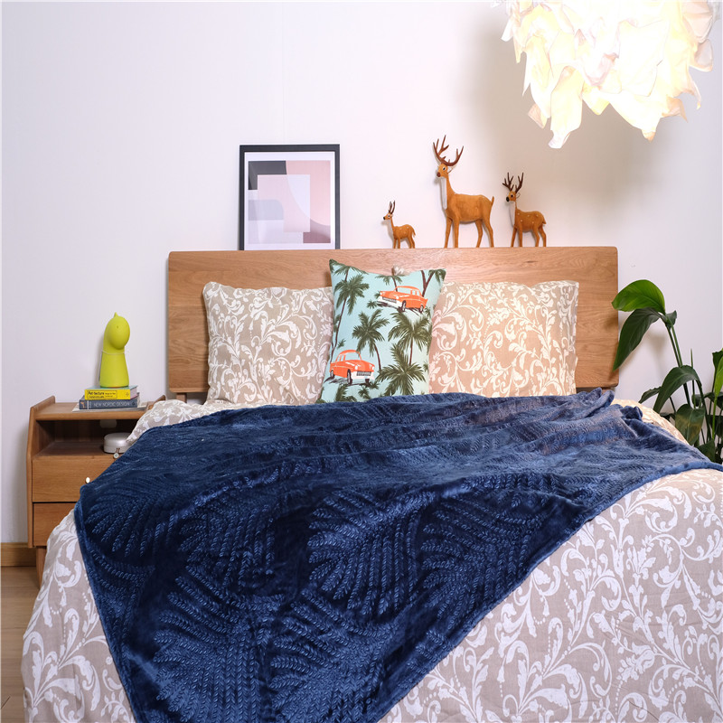 Indoor Smooth Coral Fleece Brushed Jacquard Blankets