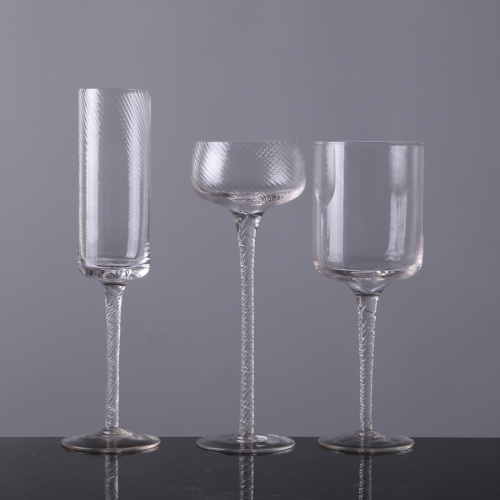 Lot de 3 bougeoirs en verre à tige longue