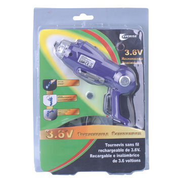 Rechargeable screwdriver and bit set with 1-piece cordless screwdriver