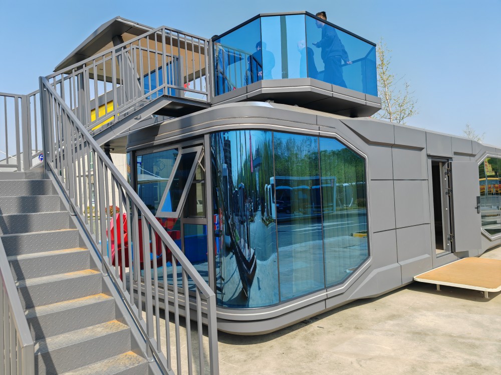 Casa de cápsula espacial con construcción modular