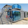 Casa de cápsula espacial con construcción modular