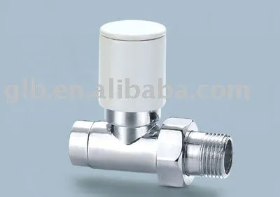 Straight radiator valve with handle