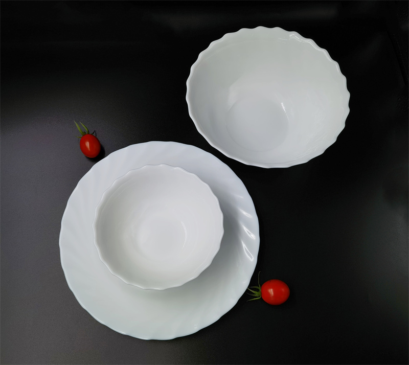 White Opal Glass Dinner Set White Opal Glass Dinner Set