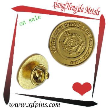 custom metal gold lapel pin