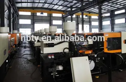 horizontal plastic molding injection molding machine