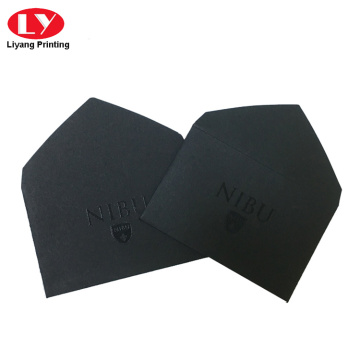 Envelope preto pequeno personalizado com logotipo UV