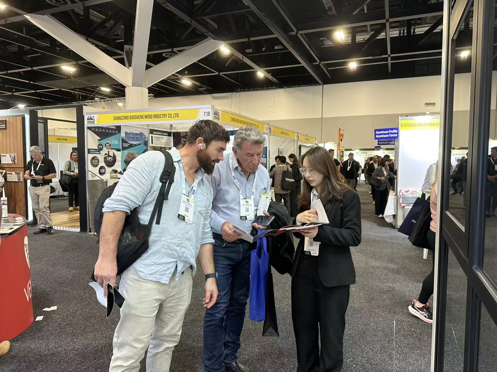 A large number of overseas customers and industry partners