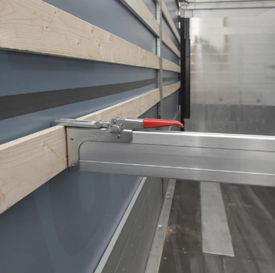 Cargo Plank 6
