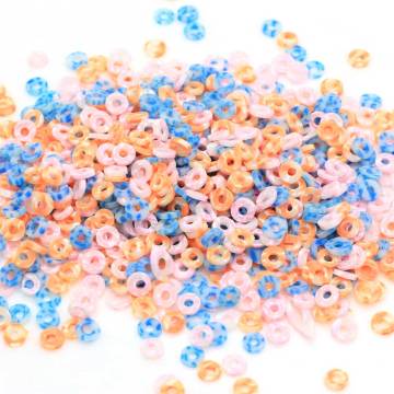 Perles d&#39;argile polymère de cercle rond de couleur tachetée avec un trou de 2mm à la main artisanat travail décoration charmes Nail Arts décor