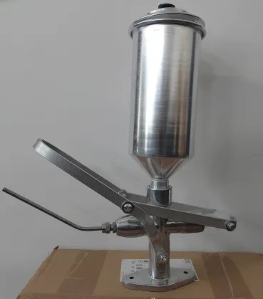 1.8L Commercial Ice Cream Churros Machine: Easy Operation Manual and Donut Churros Filling Machine for Spanish Churros Stuffing