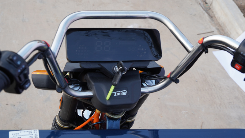 Electric Tricycle With 1.5-meter-high Rail Cargo Box