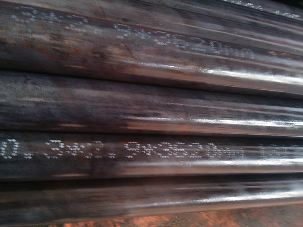 ASTM A210 C Ống thép carbon liền mạch