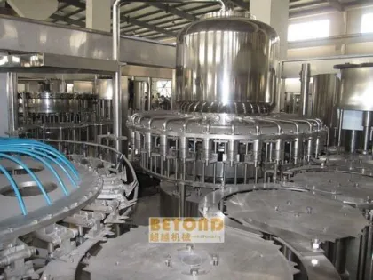 Non-carbonated Drinking Juice Filling Machines With Capping And Clamping Technology