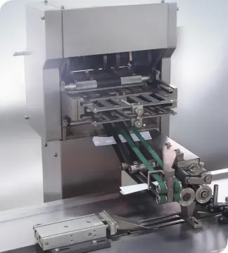 Leaflet Automatic folding and feeding feeder