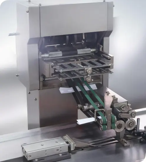 Leaflet Automatic folding and feeding feeder