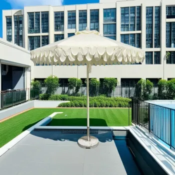 9 Feet White Octagonal Scalloped Fringe Patio Umbrella