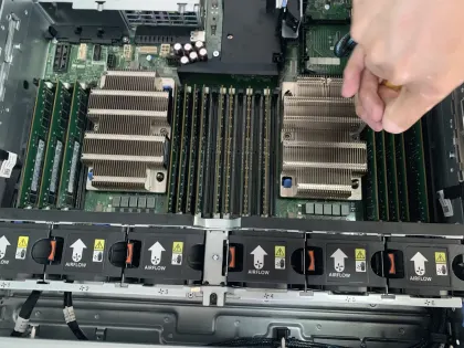 Used 2U Form Factor Dell PowerEdge R740 Rack Server for Sale