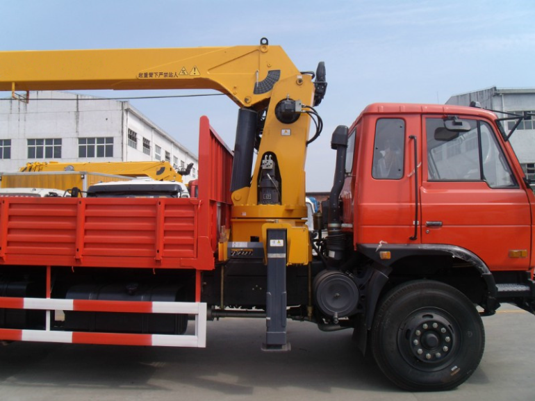 Truck with 10 Ton Crane