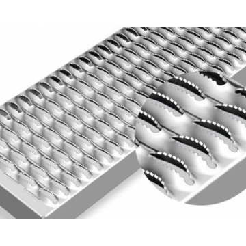 ZHENYU Hot Dipped Galvanized Metal Serrated Drainage Covers Grate for Rooftop Walkways