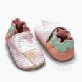 Sapatos de couro macio de meninas de bebê doce