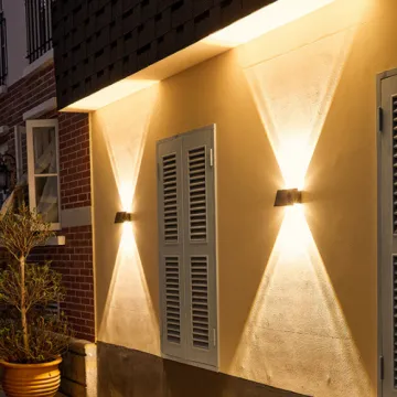 Outdoor Solar Wall Light