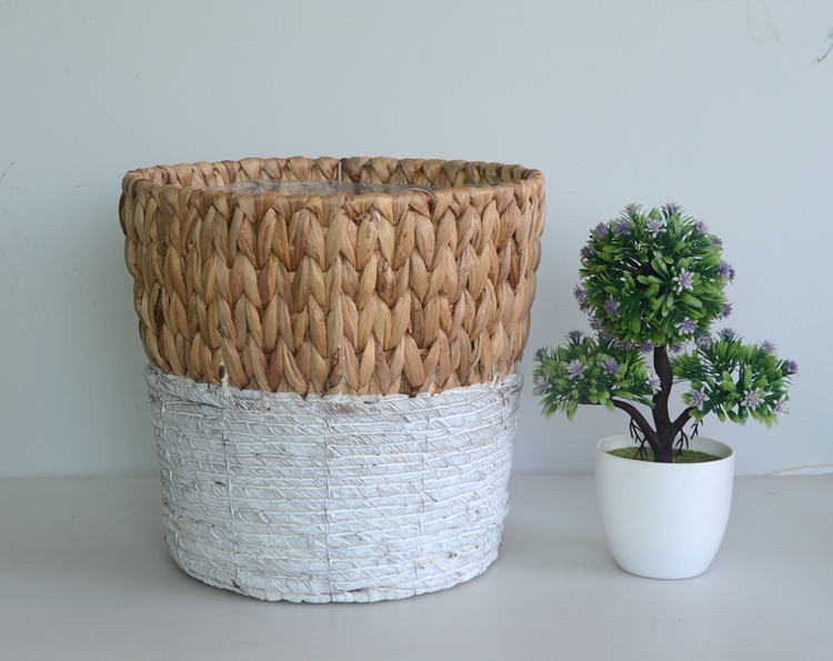 Round two-tone water hyacinthbanana leaf rope basket-1 Round two-tone water hyacinthbanana leaf rope basket-1